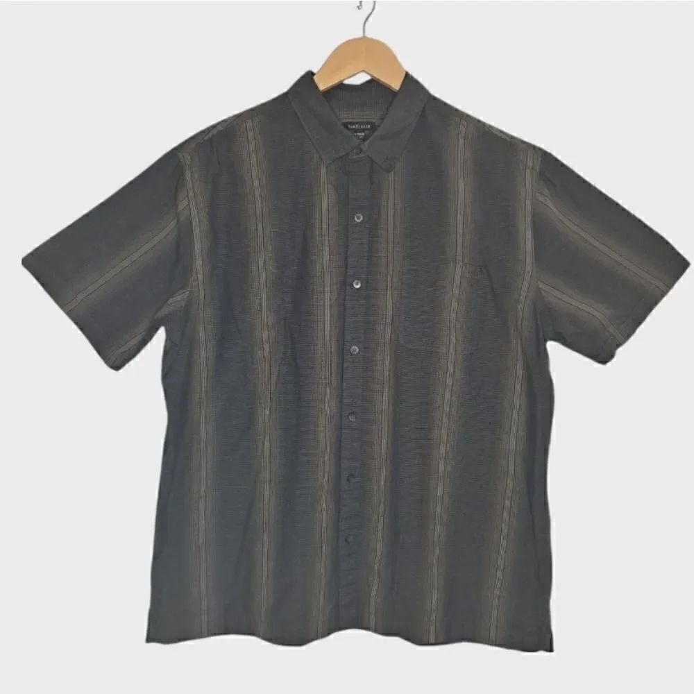 VanāHeusenāShortāSleeveāShirt